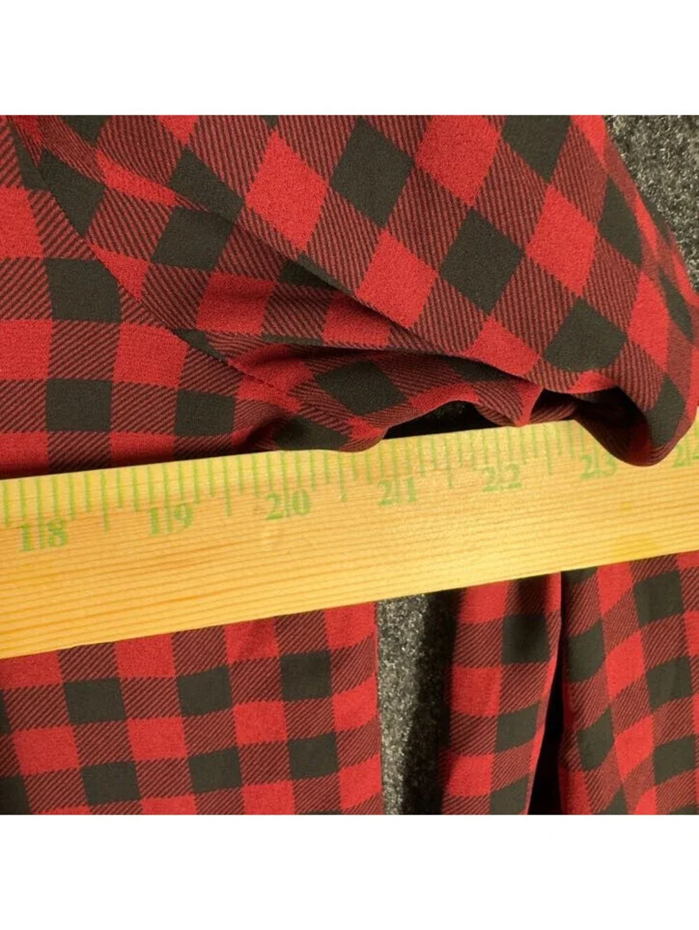 Maurices Blouse Women M Medium Red Plaid V-Neck Button Long Sleeve Casual